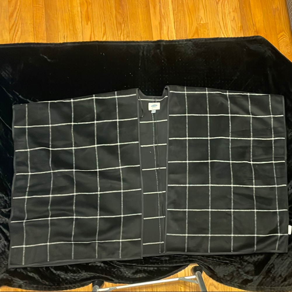 Old Navy Black and Cream open front block pattern poncho